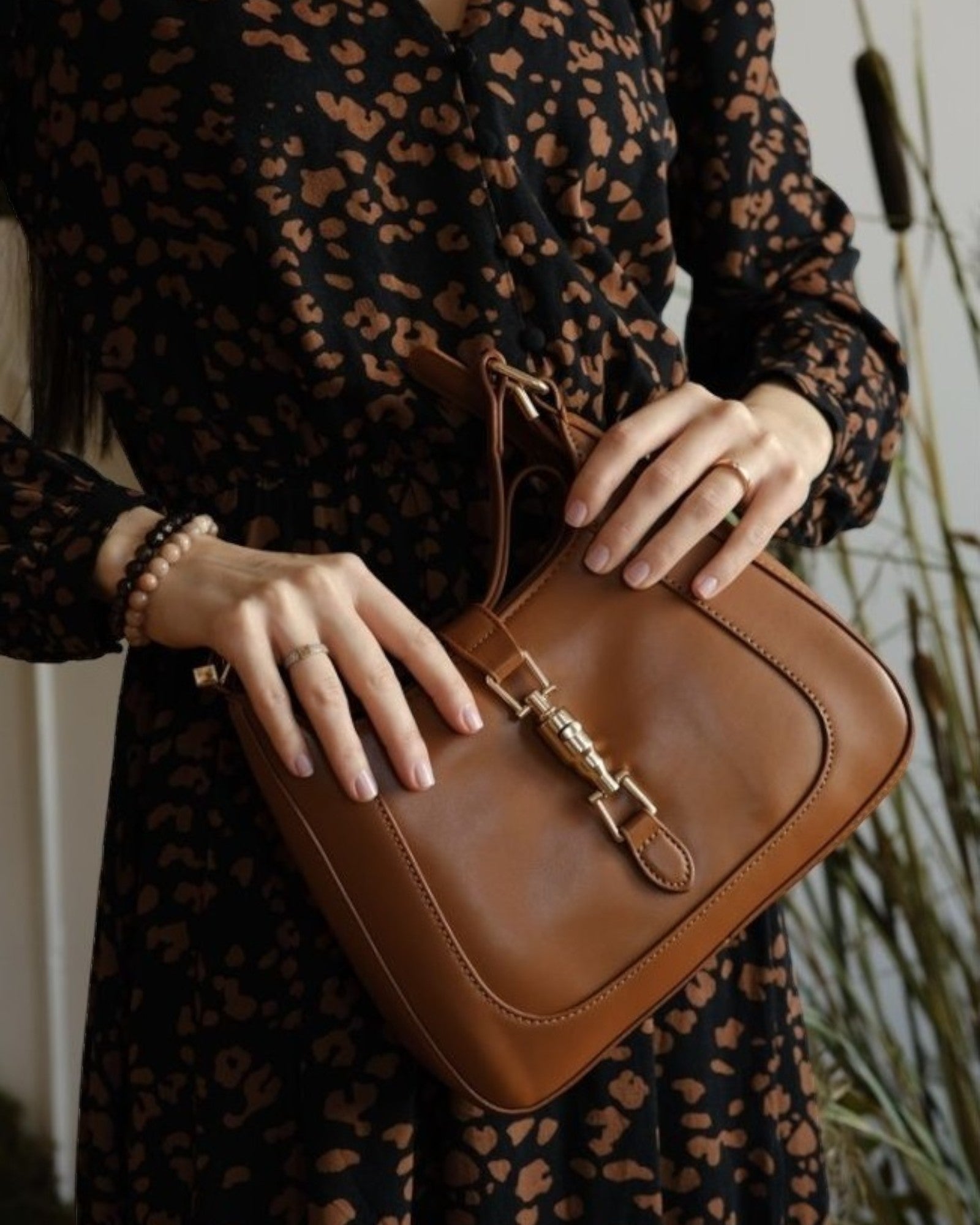 Amoit Paris Shoulder Bag – French Minimal Design