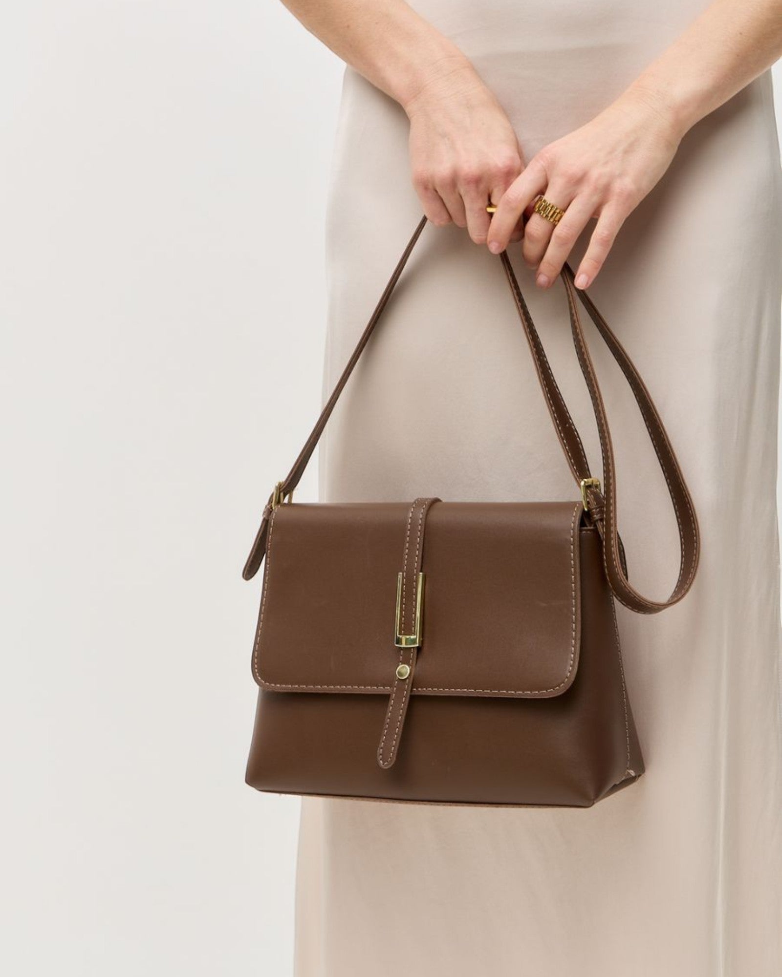 Élodiane Paris Crossbody Bag – Parisian Vegan Leather Structured Flap Handbag