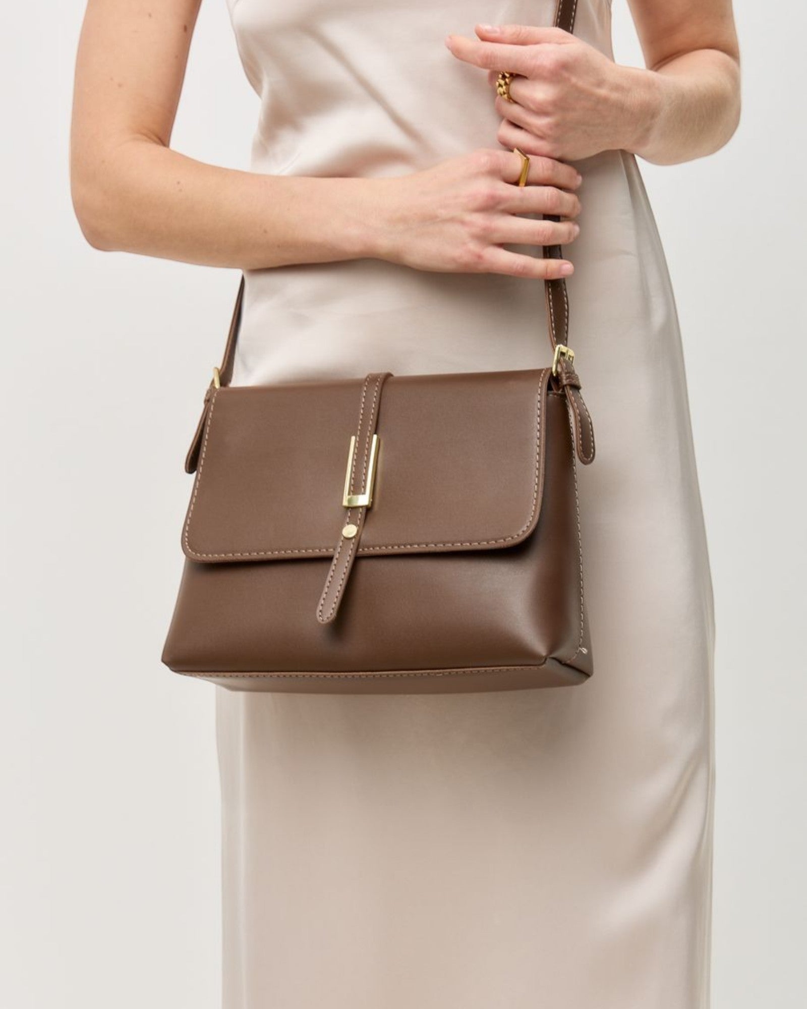 Élodiane Paris Crossbody Bag – Parisian Vegan Leather Structured Flap Handbag