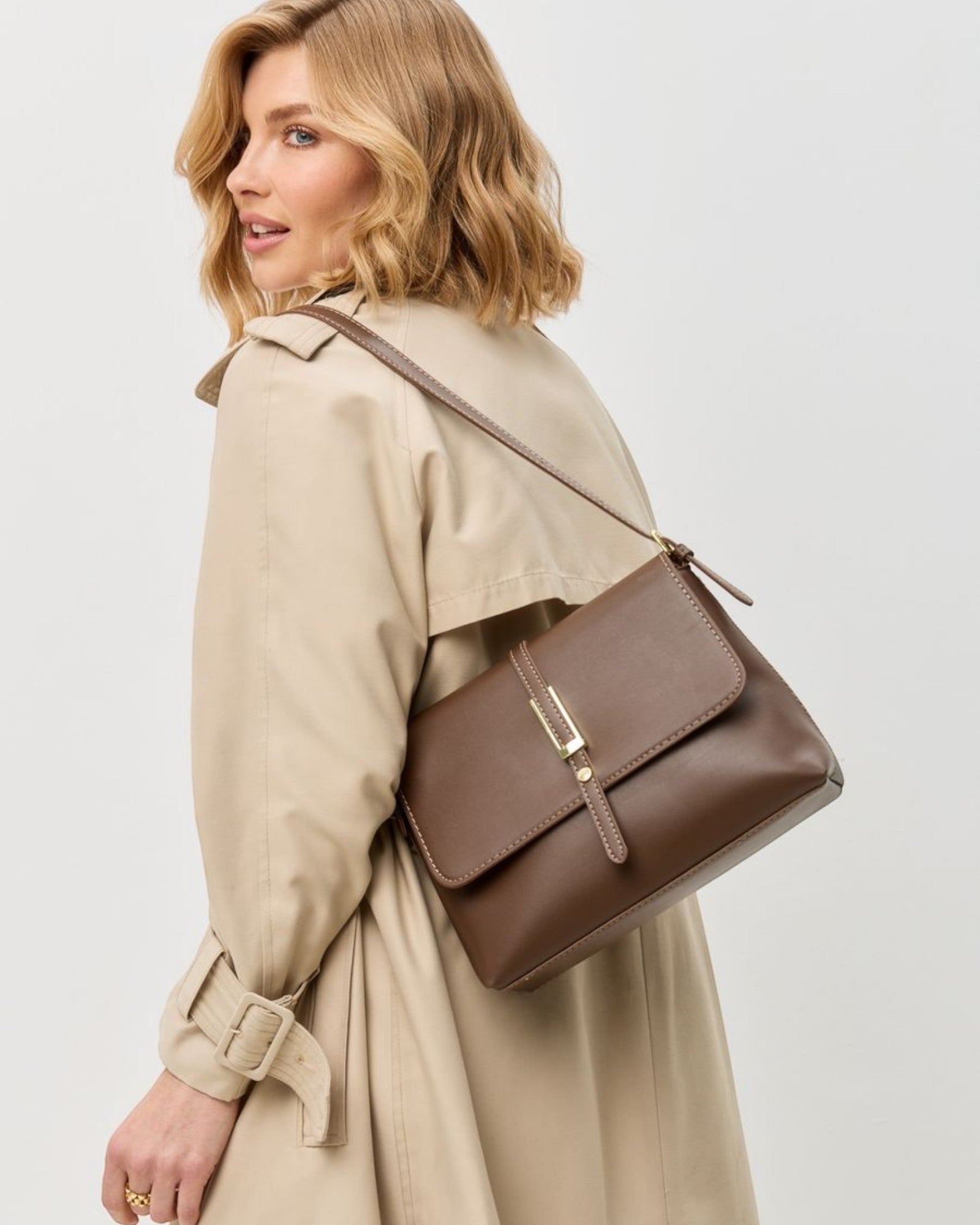 Élodiane Paris Crossbody Bag – Parisian Vegan Leather Structured Flap Handbag