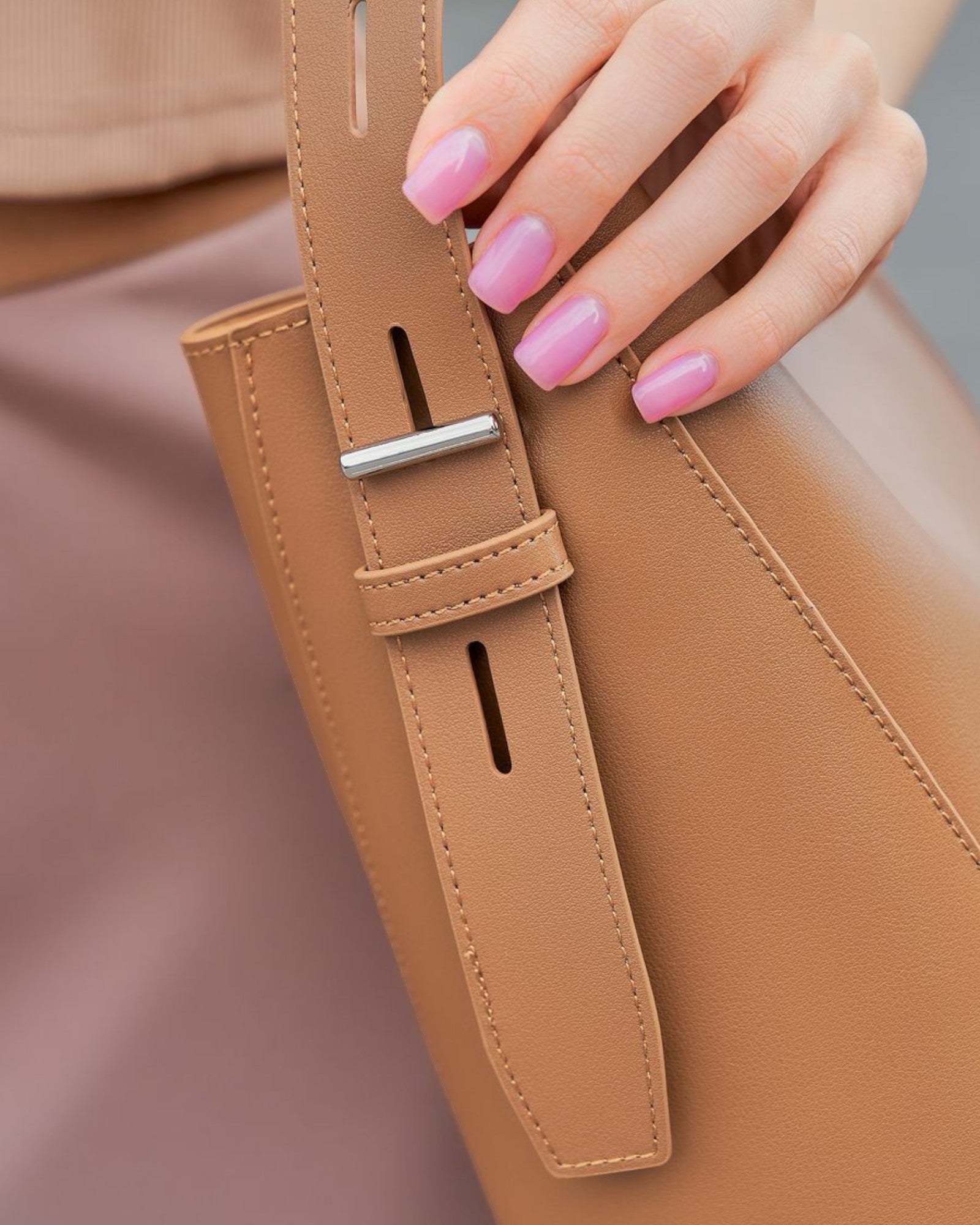 Manon Leroux Shoulder Bag – Parisian Vegan Leather Oversized Everyday Handbag